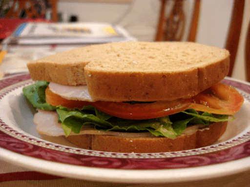 what to eat before a running race-lunch